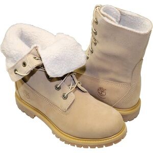 NWOB Timberland Tan Suede Teddy Fleece Leather Lace Up Boots | Women’s Size 6